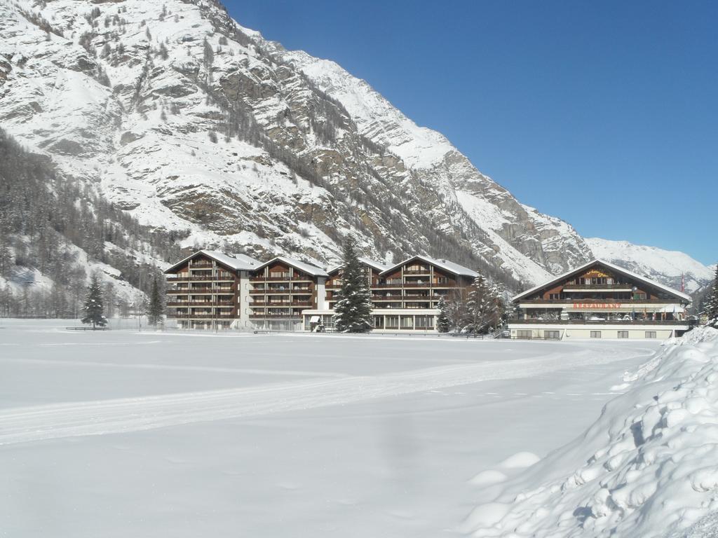 Appartements Monte Rosa Täsch Екстериор снимка